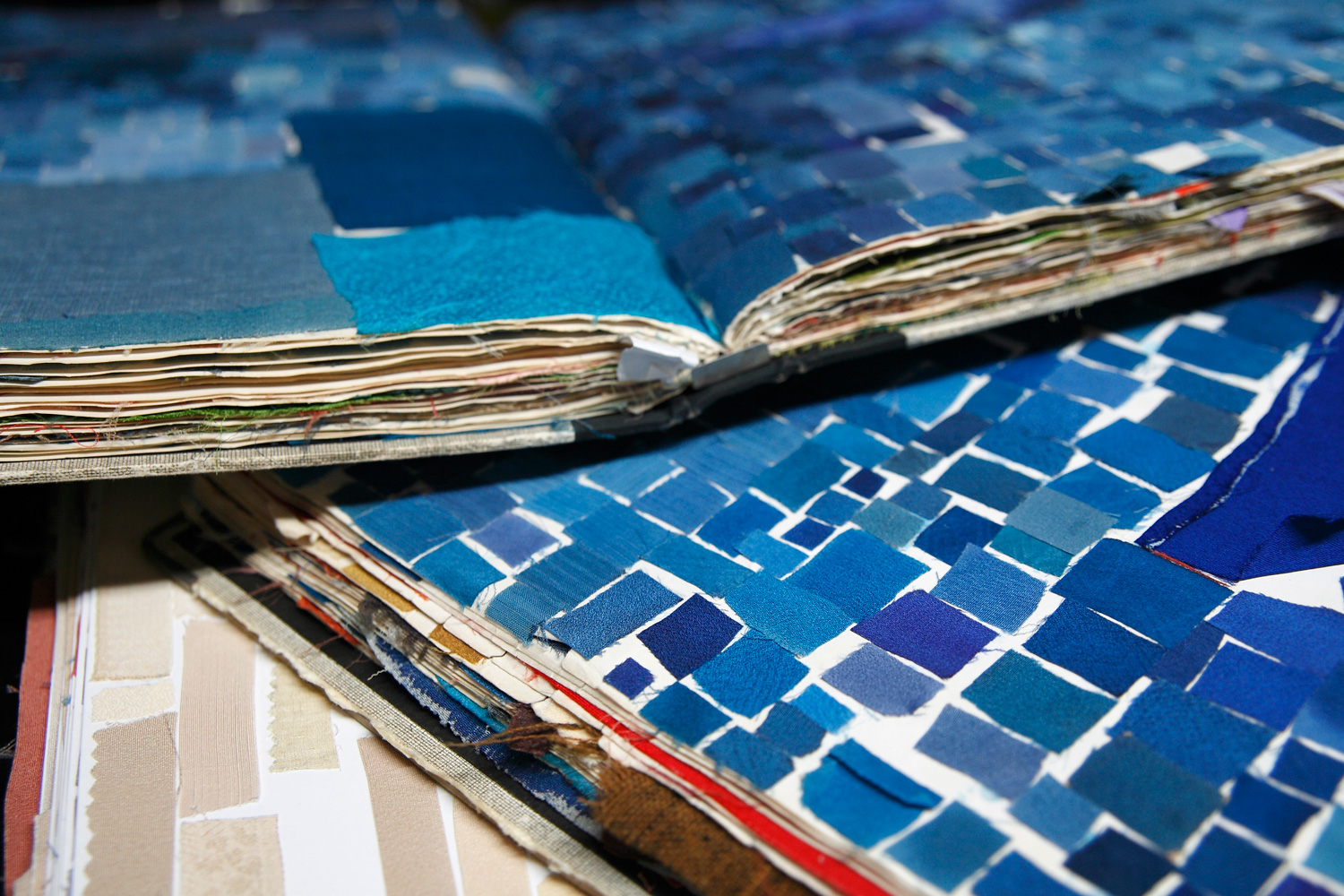 受け継がれる色